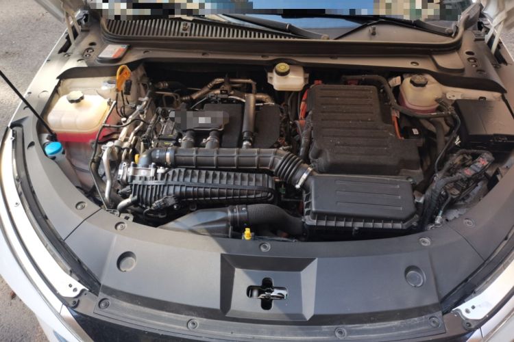 Used BYD Qin L 2024 DM-i 80KM Leading Model Engine Bay
