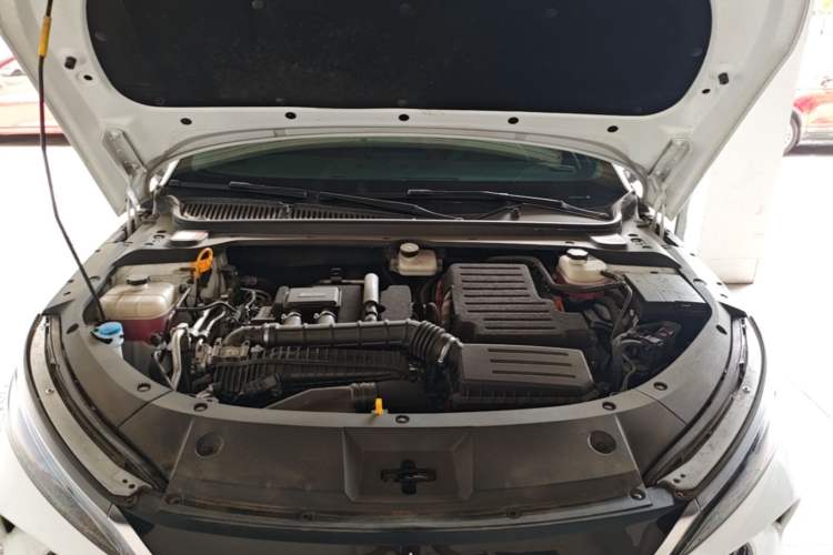 Used BYD Qin L 2024 DM-i 80KM Leading Model Engine Bay