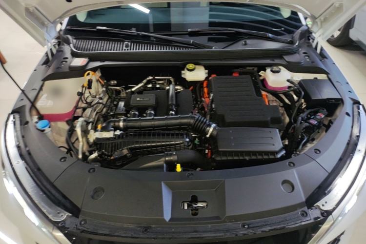 Used BYD Qin L 2024 DM-i 80KM Leading Model Engine Bay