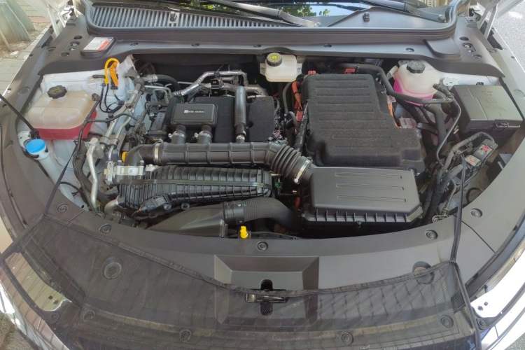 Used BYD Qin L 2024 DM-i 80KM Leading Model Engine Bay