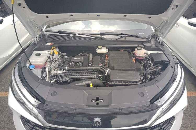 Used BYD Qin L 2024 DM-i 80KM Leading Model Engine Bay