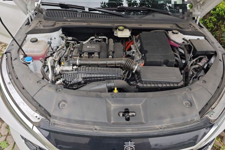 Used BYD Qin L 2024 DM-i 120KM Leading Model Engine Bay