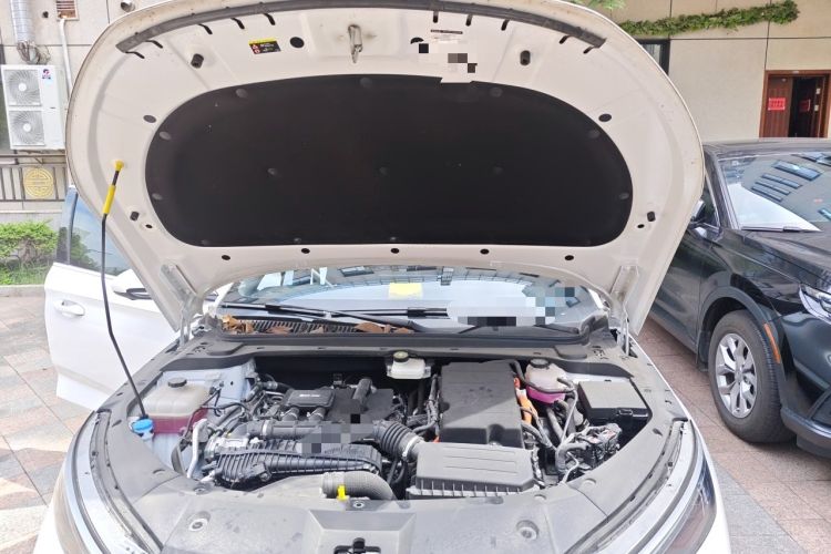 Used BYD Qin L 2024 DM-i 120KM Leading Model Engine Bay