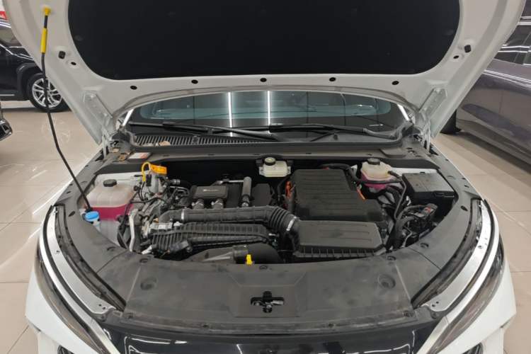 Used BYD Qin L 2024 DM-i 80KM Leading Model Engine Bay