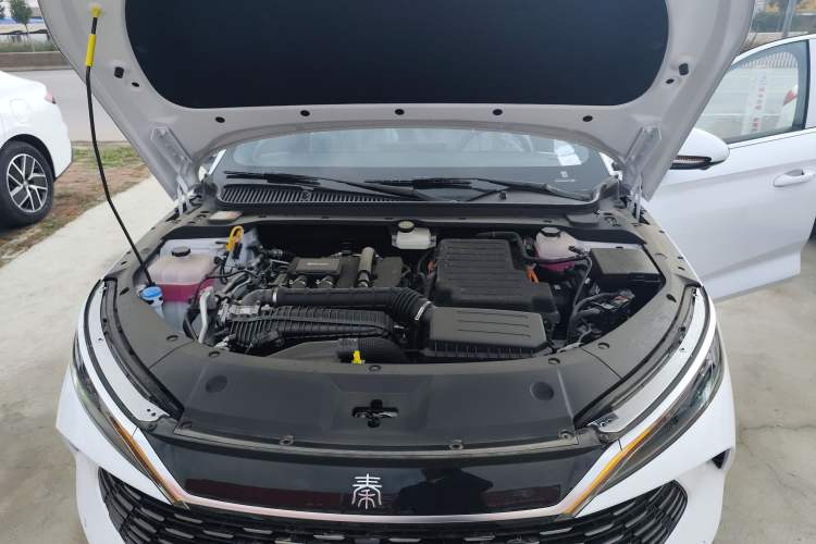 Used BYD Qin L 2024 DM-i 80KM Beyond Model Engine Bay