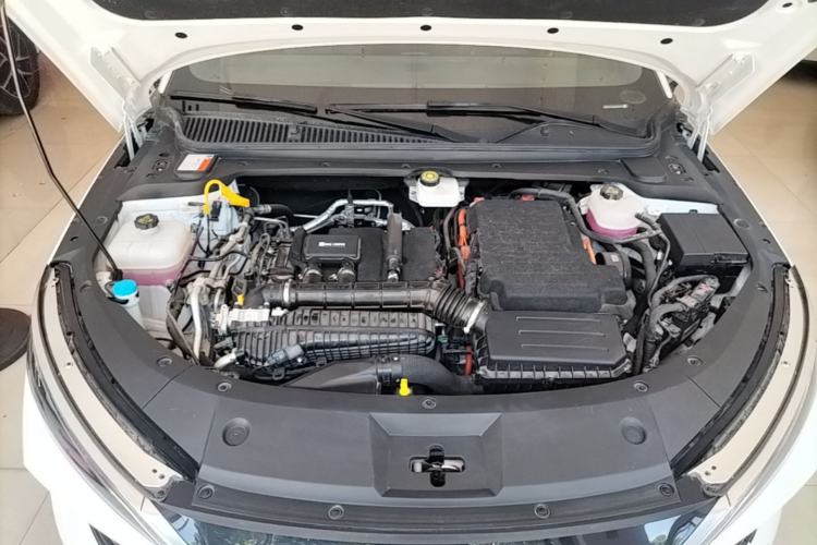 Used BYD Qin L 2024 DM-i 80KM Beyond Model Engine Bay