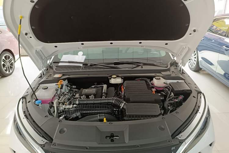 Used BYD Qin L 2024 DM-i 80KM Beyond Model Engine Bay