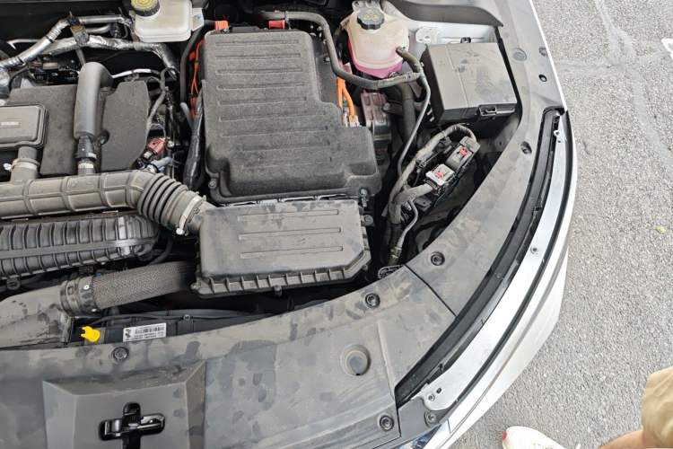 Used BYD Qin L 2024 DM-i 80KM Beyond Model Engine Bay Left