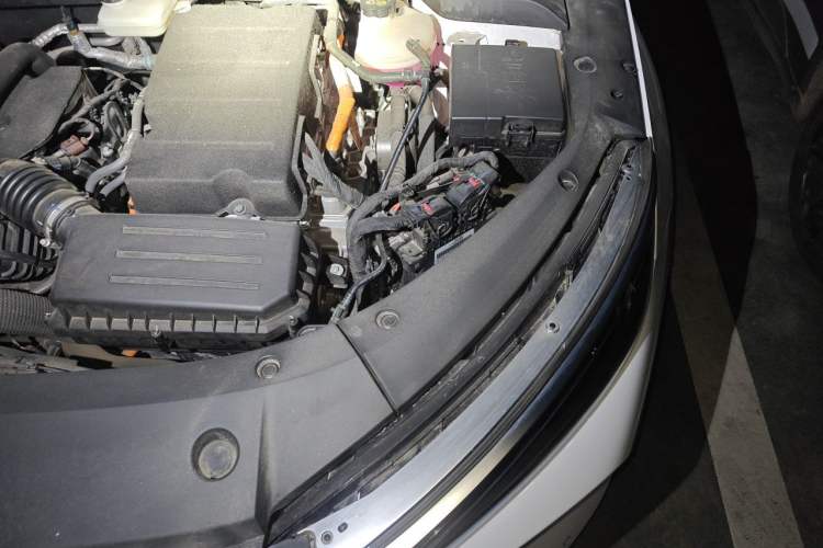 Used BYD Qin L 2024 DM-i 120KM Leading Model Engine Bay Left