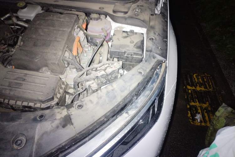 Used BYD Qin L 2024 DM-i 120KM Leading Model Engine Bay Left