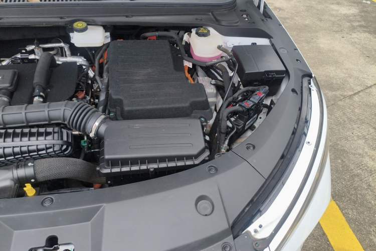 Used BYD Qin L 2024 DM-i 80KM Beyond Model Engine Bay Left
