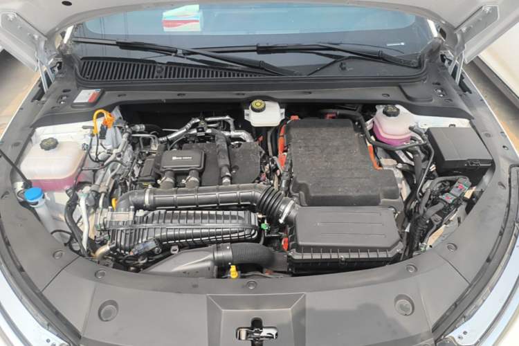 Used BYD Qin L 2024 DM-i 80KM Leading Model Engine Bay