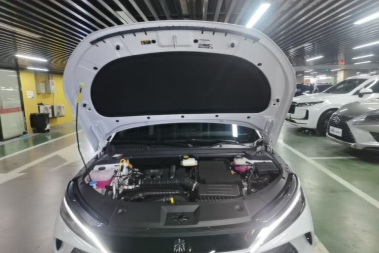 Used BYD Qin L 2024 DM-i 80KM Leading Model Engine Bay