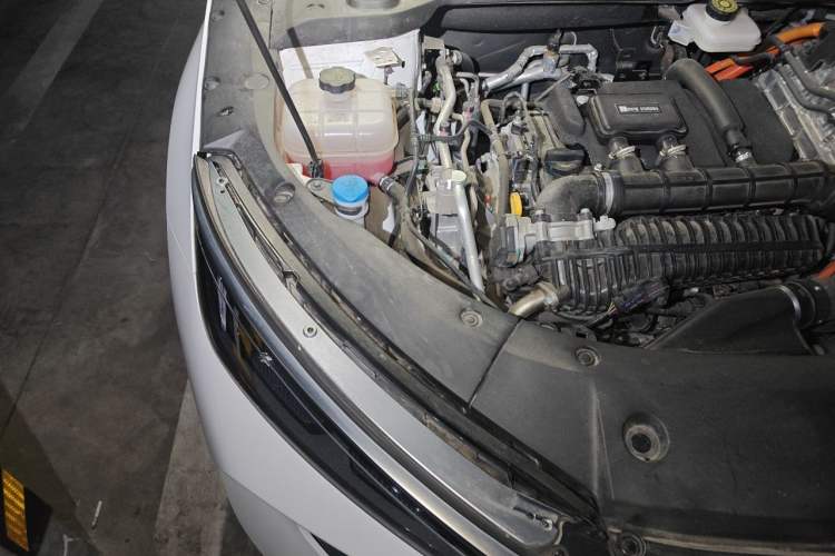 Used BYD Qin L 2024 DM-i 120KM Leading Model Engine Bay Right