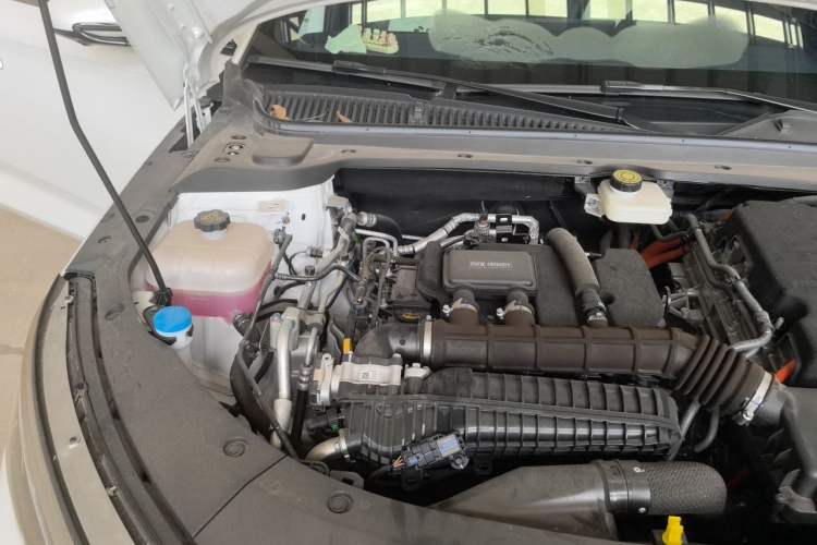 Used BYD Qin L 2024 DM-i 120KM Leading Model Engine Bay Right