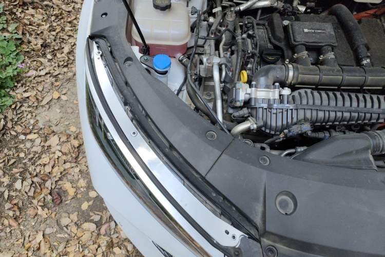 Used BYD Qin L 2024 DM-i 120KM Leading Model Engine Bay Right