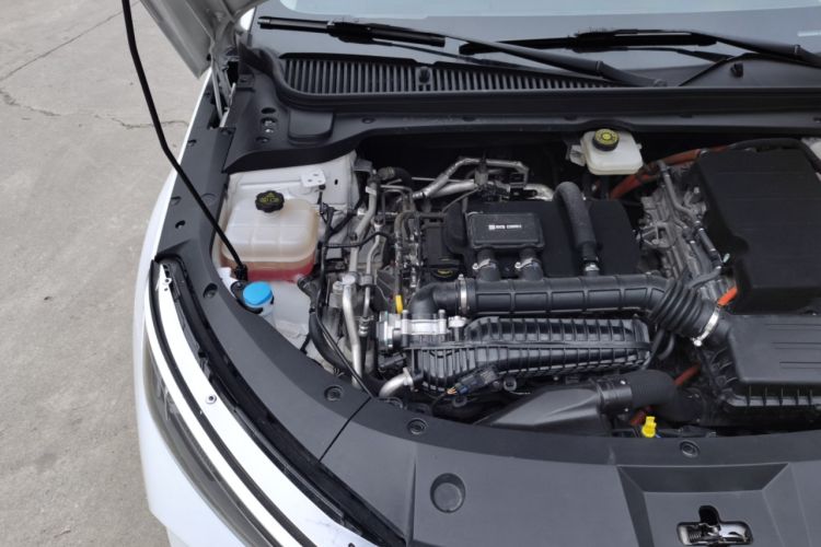 Used BYD Qin L 2024 DM-i 120KM Leading Model Engine Bay Right