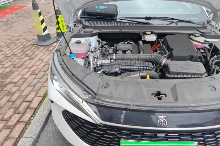 Used BYD Qin L 2024 DM-i 120KM Excellence Model Engine Bay Right