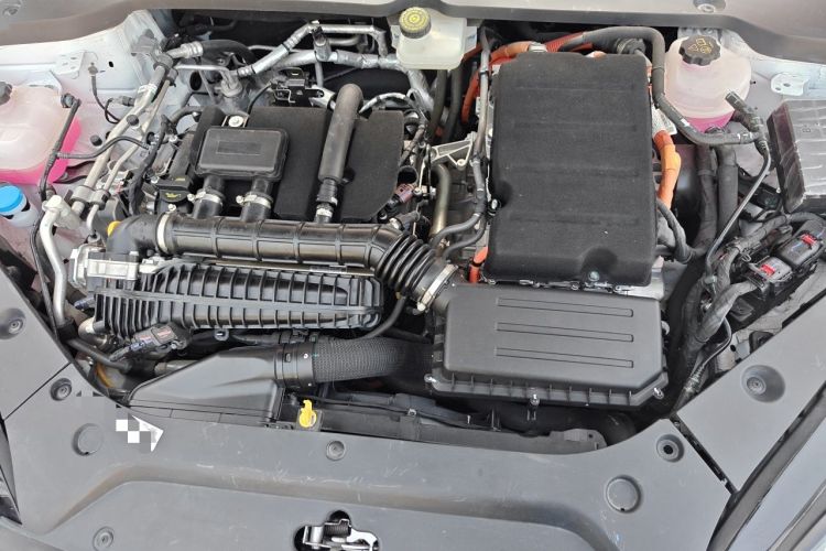 Used BYD Qin L 2024 DM-i 120KM Excellence Model Engine Bay