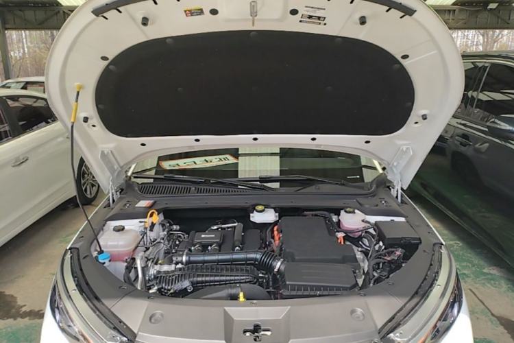 Used BYD Qin L 2024 DM-i 80KM Leading Model Engine Bay