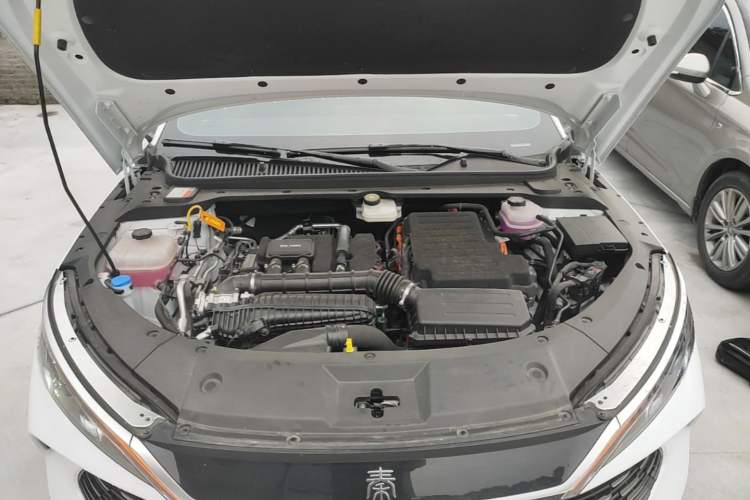 Used BYD Qin L 2024 DM-i 80KM Leading Model Engine Bay