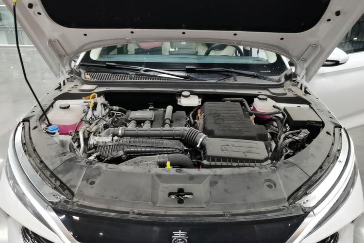 Used BYD Qin L 2024 DM-i 80KM Leading Model Engine Bay