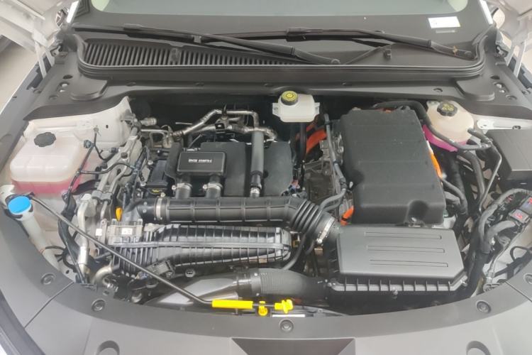 Used BYD Qin L 2024 DM-i 120KM Leading Model Engine Bay