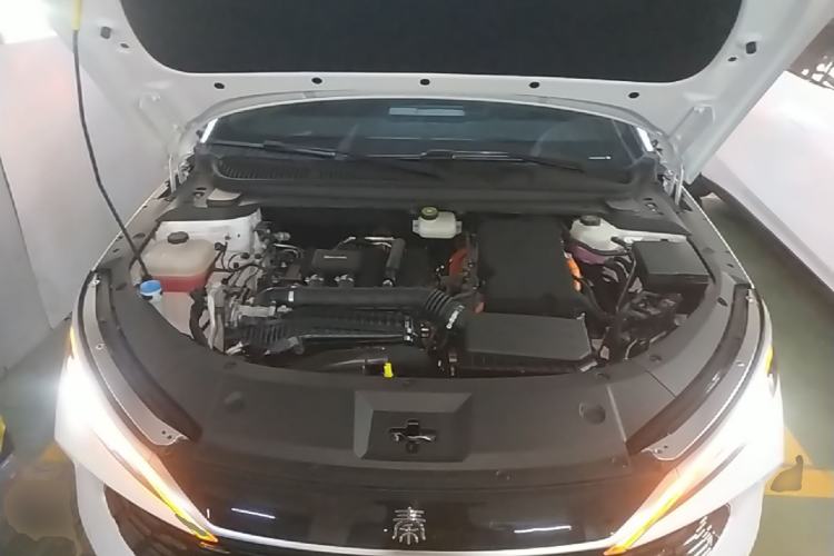 Used BYD Qin L 2024 DM-i 120KM Leading Model Engine Bay
