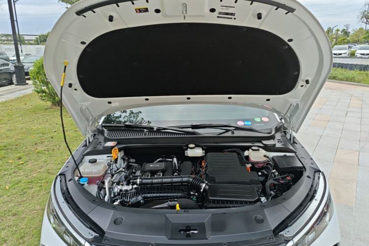 Used BYD Qin L 2024 DM-i 80KM Beyond Model Engine Bay