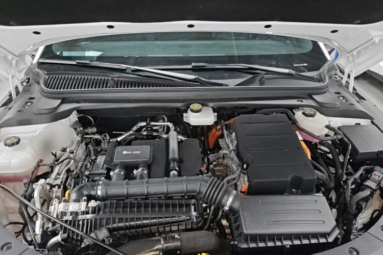 Used BYD Qin L 2024 DM-i 120KM Excellence Model Engine Bay