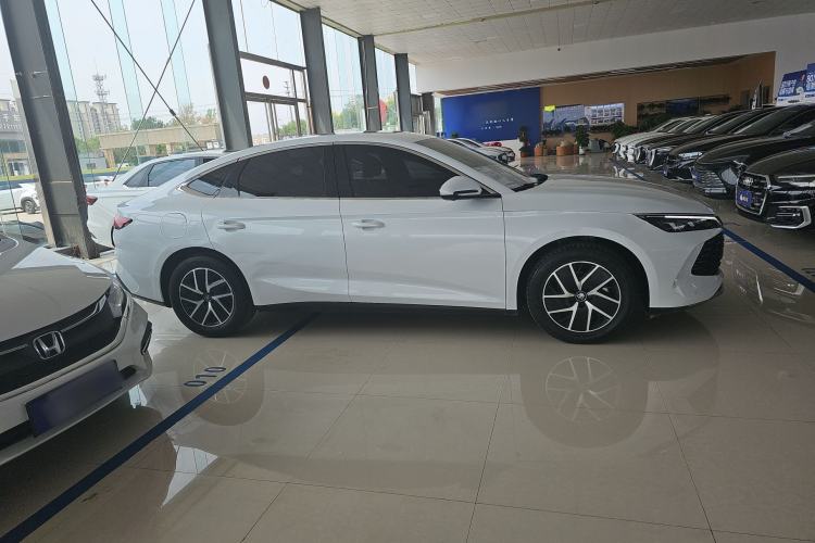 Used BYD Qin L 2024 DM-i 120KM Leading Model Exterior 2