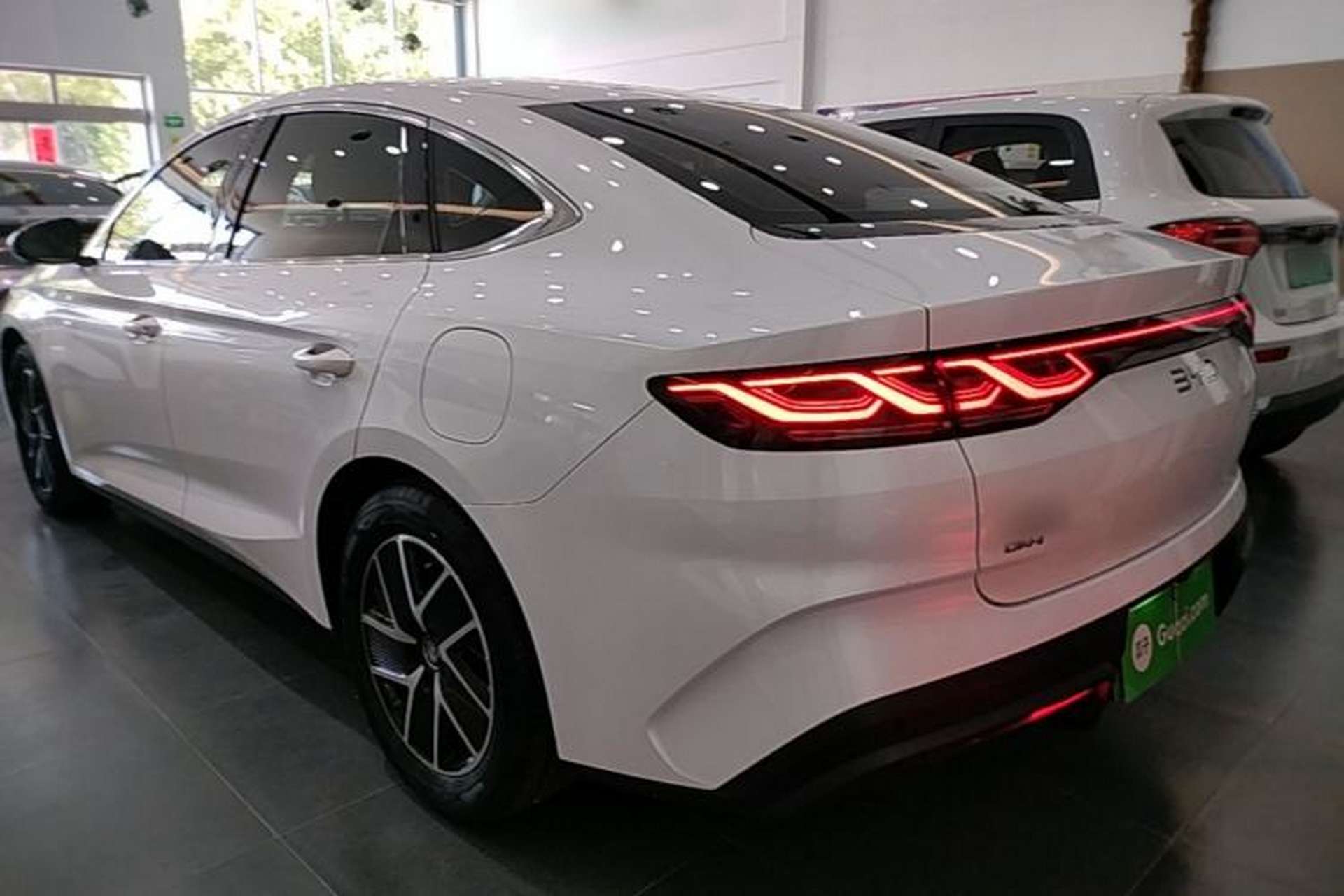 Used BYD Qin L 2024 DM-i 120KM Beyond Model Exterior 2