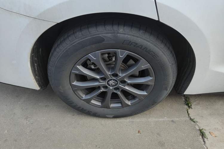 Used BYD Qin L 2024 DM-i 80KM Leading Model Exterior 3