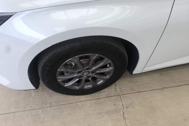Used BYD Qin L 2024 DM-i 80KM Leading Model Exterior 4