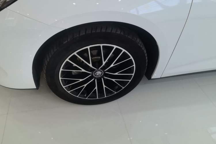 Used BYD Qin L 2024 DM-i 120KM Excellence Model Exterior 4
