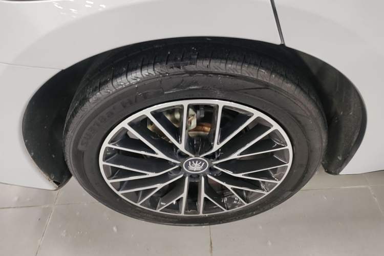 Used BYD Qin L 2024 DM-i 120KM Excellence Model Exterior 5