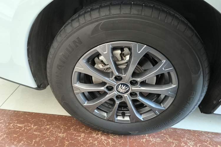 Used BYD Qin L 2024 DM-i 80KM Leading Model Exterior 5