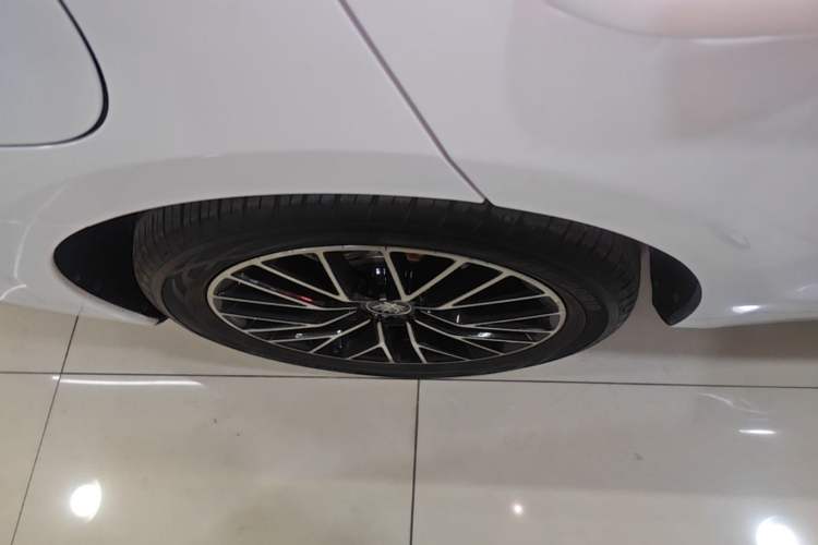 Used BYD Qin L 2024 DM-i 120KM Excellence Model Exterior 5