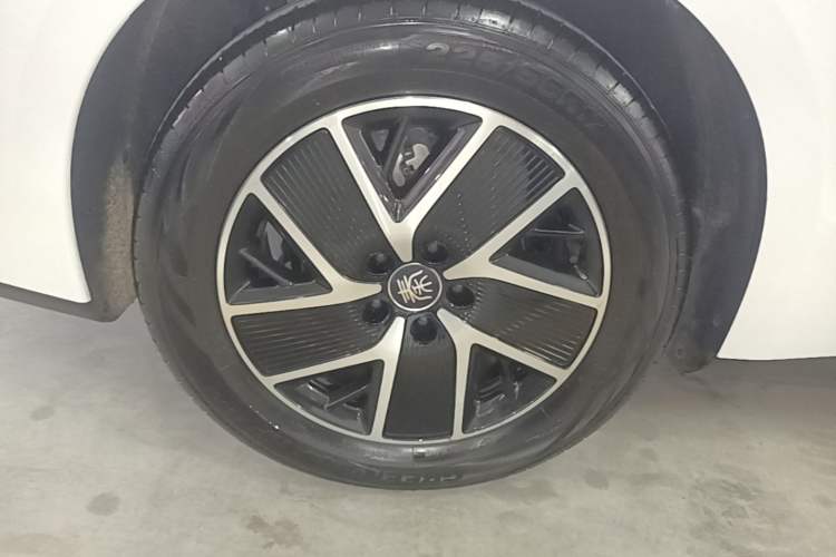 Used BYD Qin L 2024 DM-i 120KM Beyond Model Exterior 5