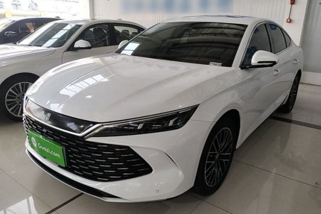 Ojetý BYD Qin L 2024 DM-i 120KM Excellence Model