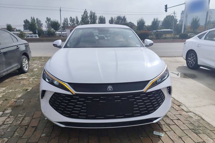 Used BYD Qin L 2024 DM-i 80KM Beyond Model Front
