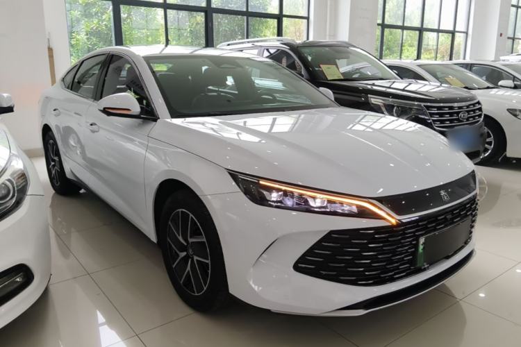 Used BYD Qin L 2024 DM-i 120KM Beyond Model Front Right 45 Deg