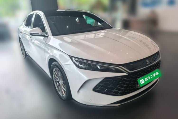 Used BYD Qin L 2024 DM-i 80KM Beyond Model Front Right 45 Deg
