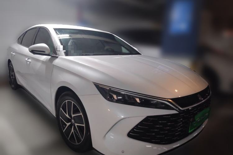 Used BYD Qin L 2024 DM-i 80KM Beyond Model Front Right 45 Deg