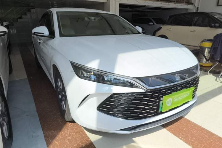 Used BYD Qin L 2024 DM-i 80KM Leading Model Front Right 45 Deg