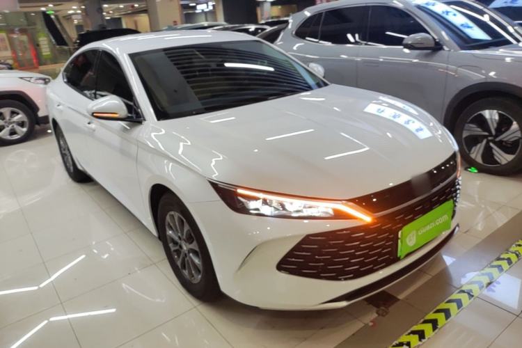 Used BYD Qin L 2024 DM-i 80KM Leading Model Front Right 45 Deg