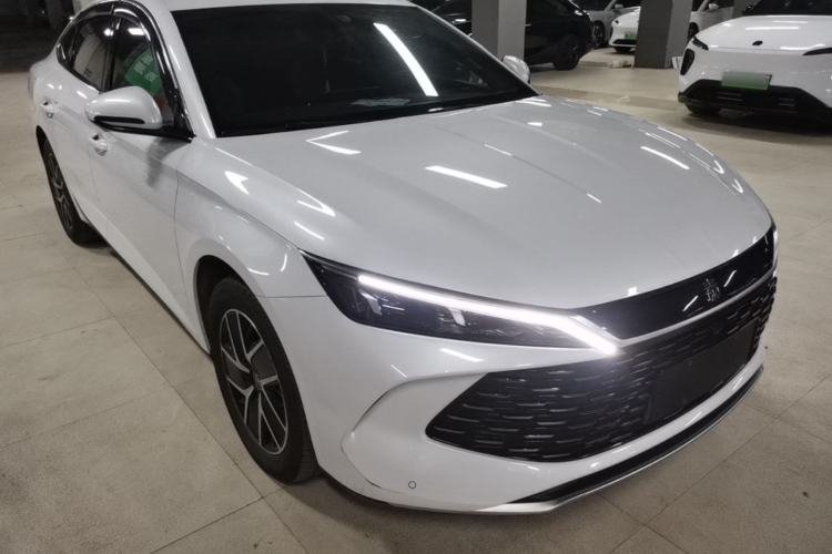 Used BYD Qin L 2024 DM-i 120KM Leading Model Front Right 45 Deg