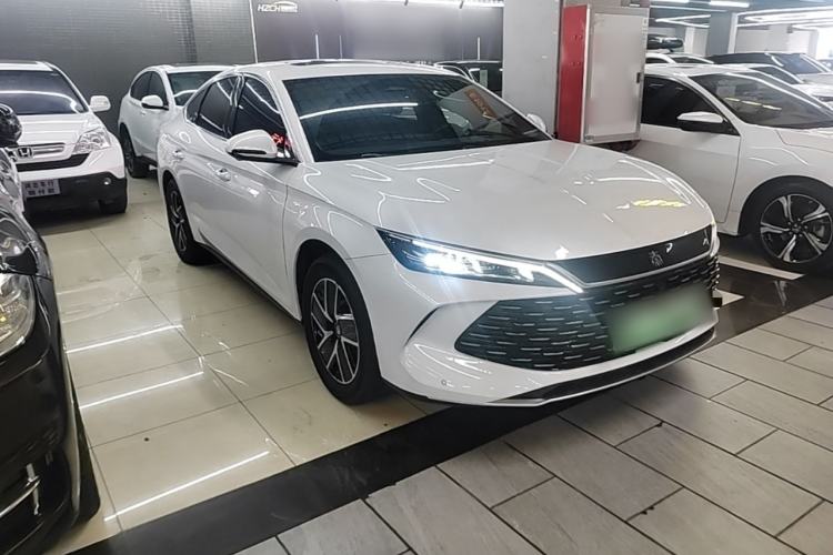 Used BYD Qin L 2024 DM-i 120KM Beyond Model Front Right 45 Deg