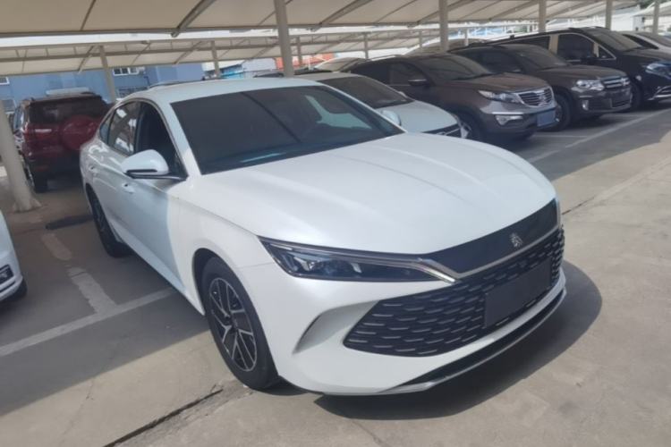 Used BYD Qin L 2024 DM-i 80KM Beyond Model Front Right 45 Deg