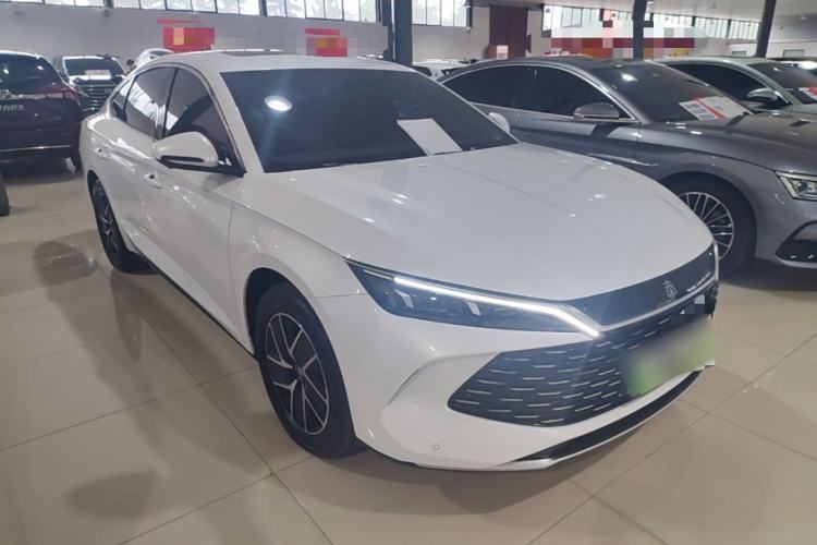 Used BYD Qin L 2024 DM-i 120KM Leading Model Front Right 45 Deg